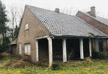 Rechter verkiest drinkwater boven historische barakken tegenover vliegkamp Valkenburg