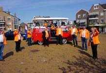 Oranjeverenigingen bundelen krachten in Koningsdaguitzending op RTV Katwijk