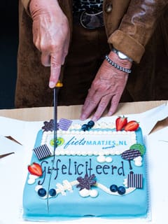 Oprichting-Fietsmaatjes-Katwijk-taart