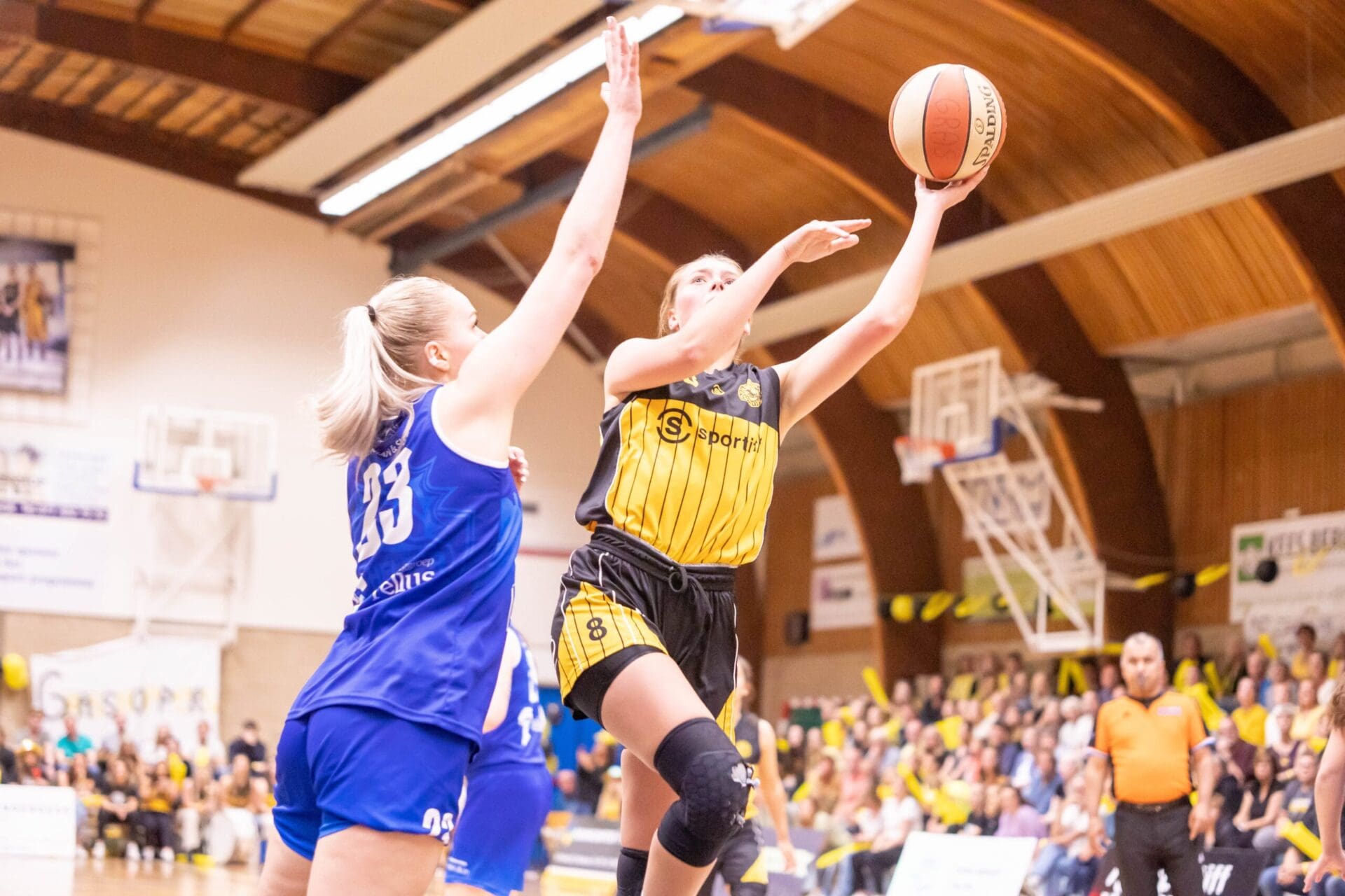 Alissa-van-der-Plas-had-een-double-double-tegen-Triple-Threat