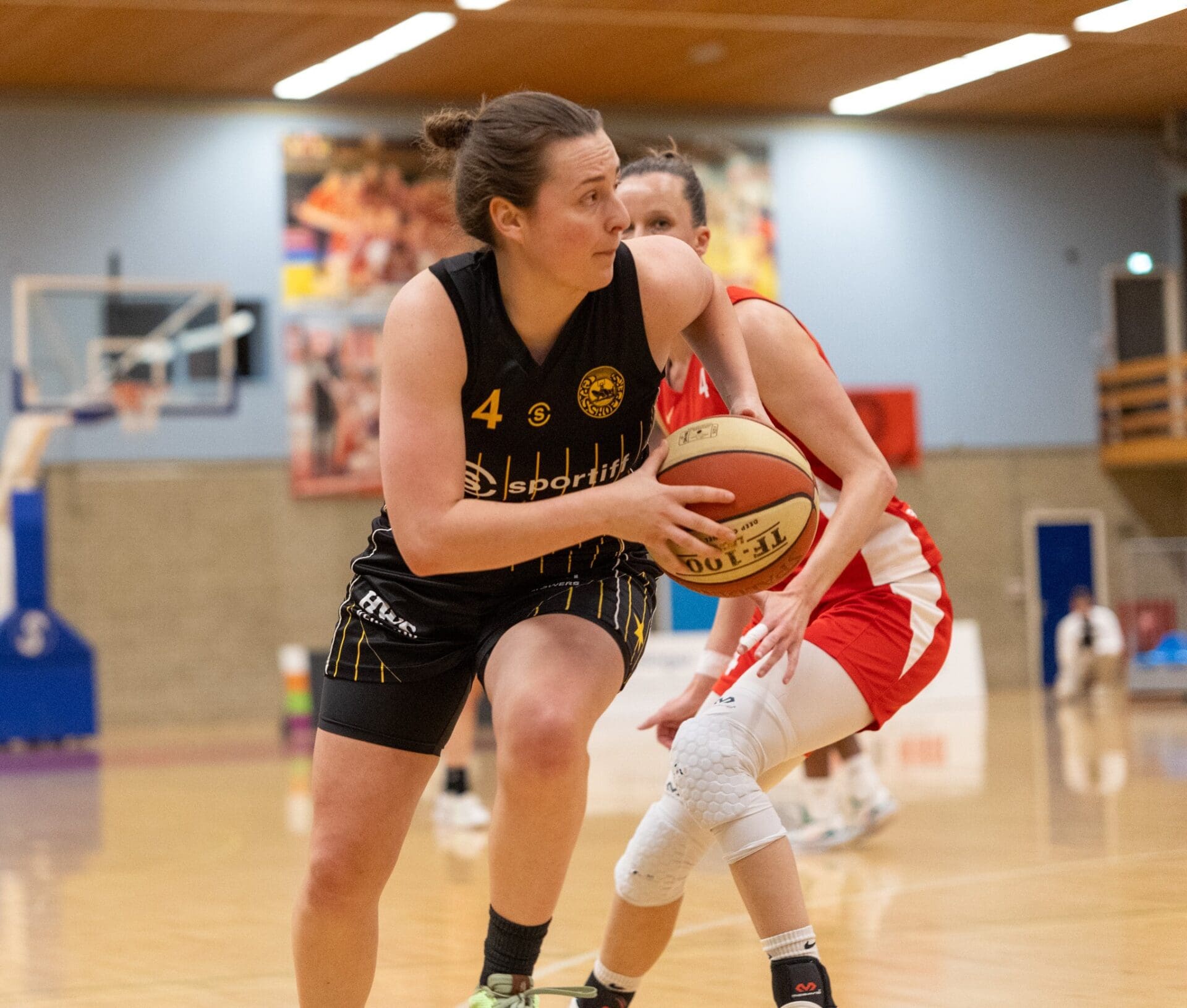 4-Yara-Paulides-zoekt-vrijstaande-teamgenoot-1
