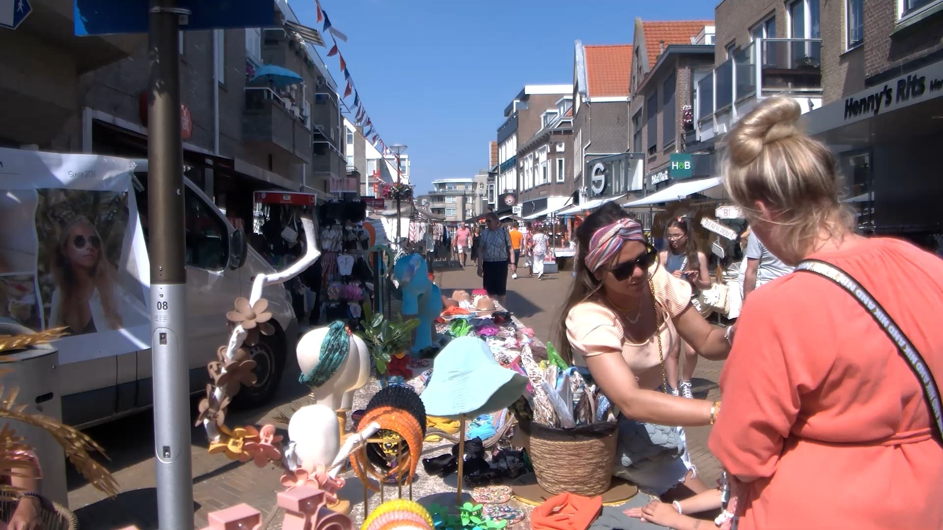Toeristenmarkt in Katwijk Centrum