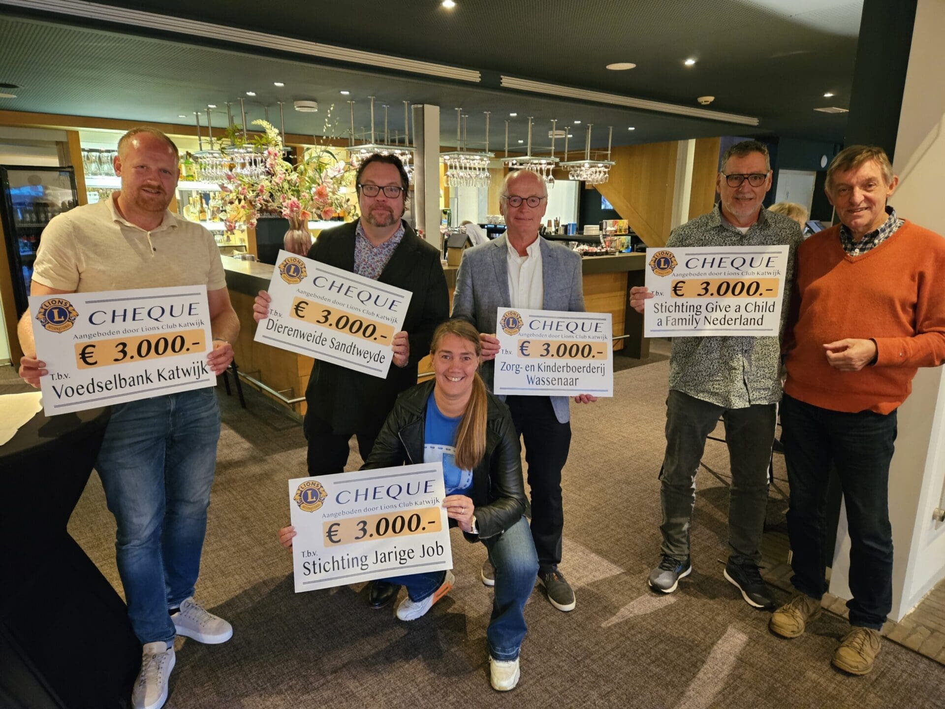 Uitreiking Cheque 23 september 2024 Lions Club Katwijk