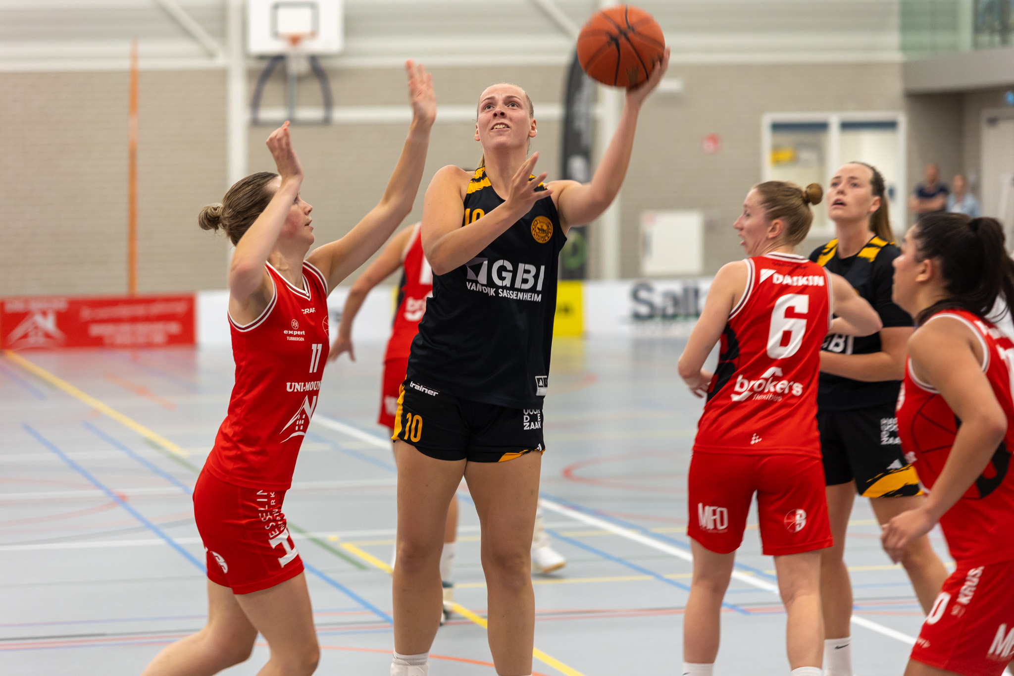 GBI Van Dijk Grasshoppers wint nu wel in Tubbergen