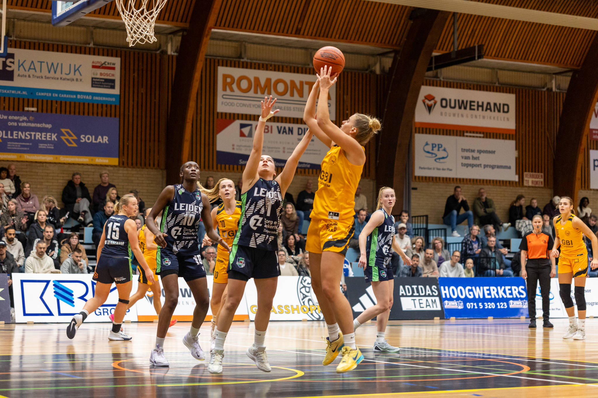 GBI van Dijk Grasshoppers boekt ruime zege tegen ZZ Leiden