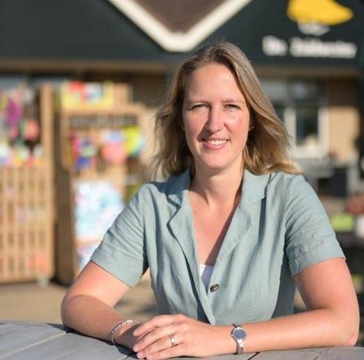 Rozemarijn Dees keert terug als burgerraadslid voor KiesKatwijk