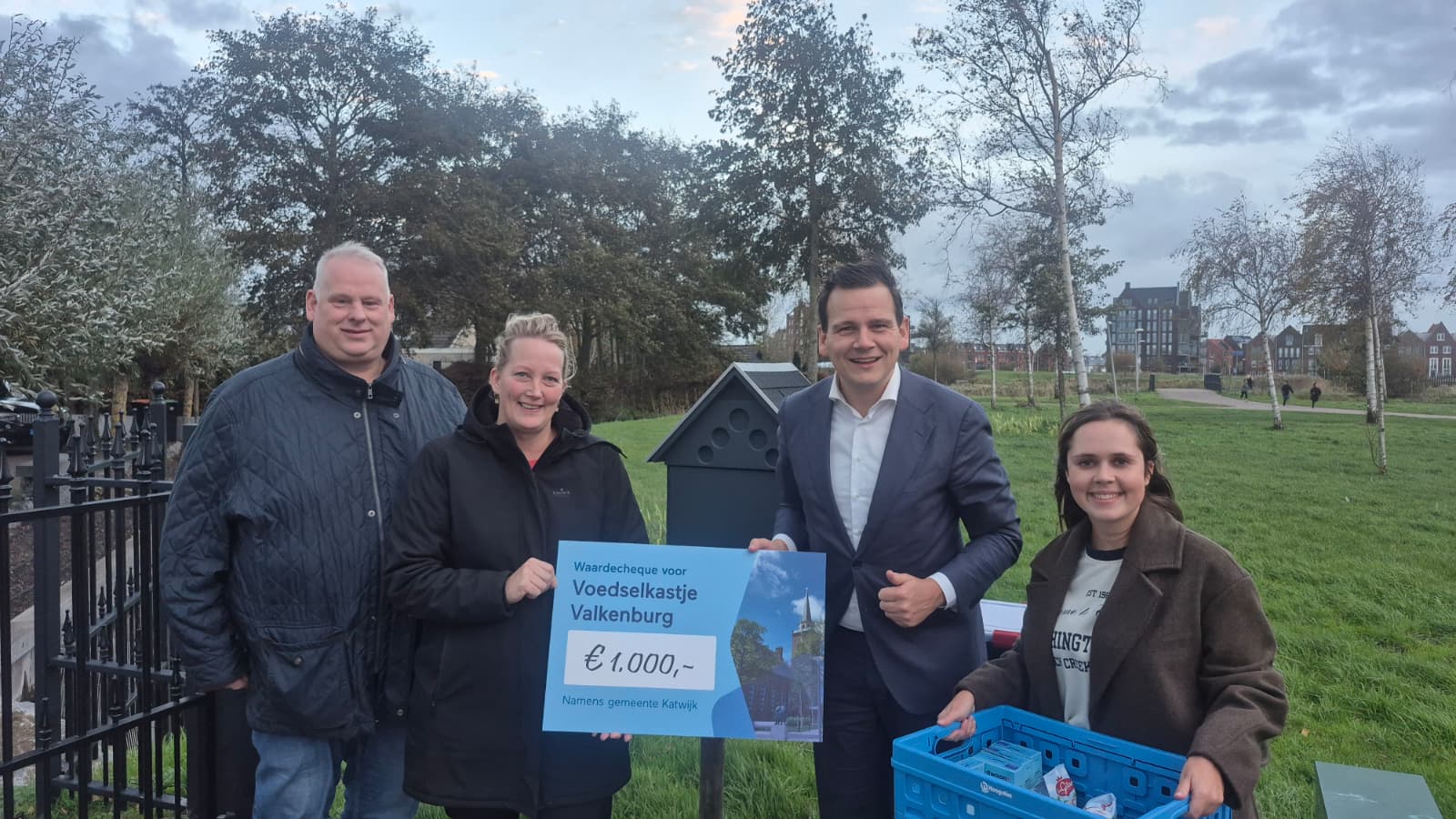 Gemeente Katwijk steunt voedselkastje Valkenburg met bijdrage