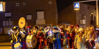 Lichtjestocht van stichting Sint en Pietenactie groot succes