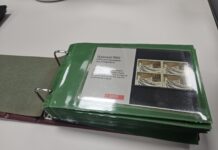 Politie zoekt eigenaar van aangetroffen postzegelverzameling