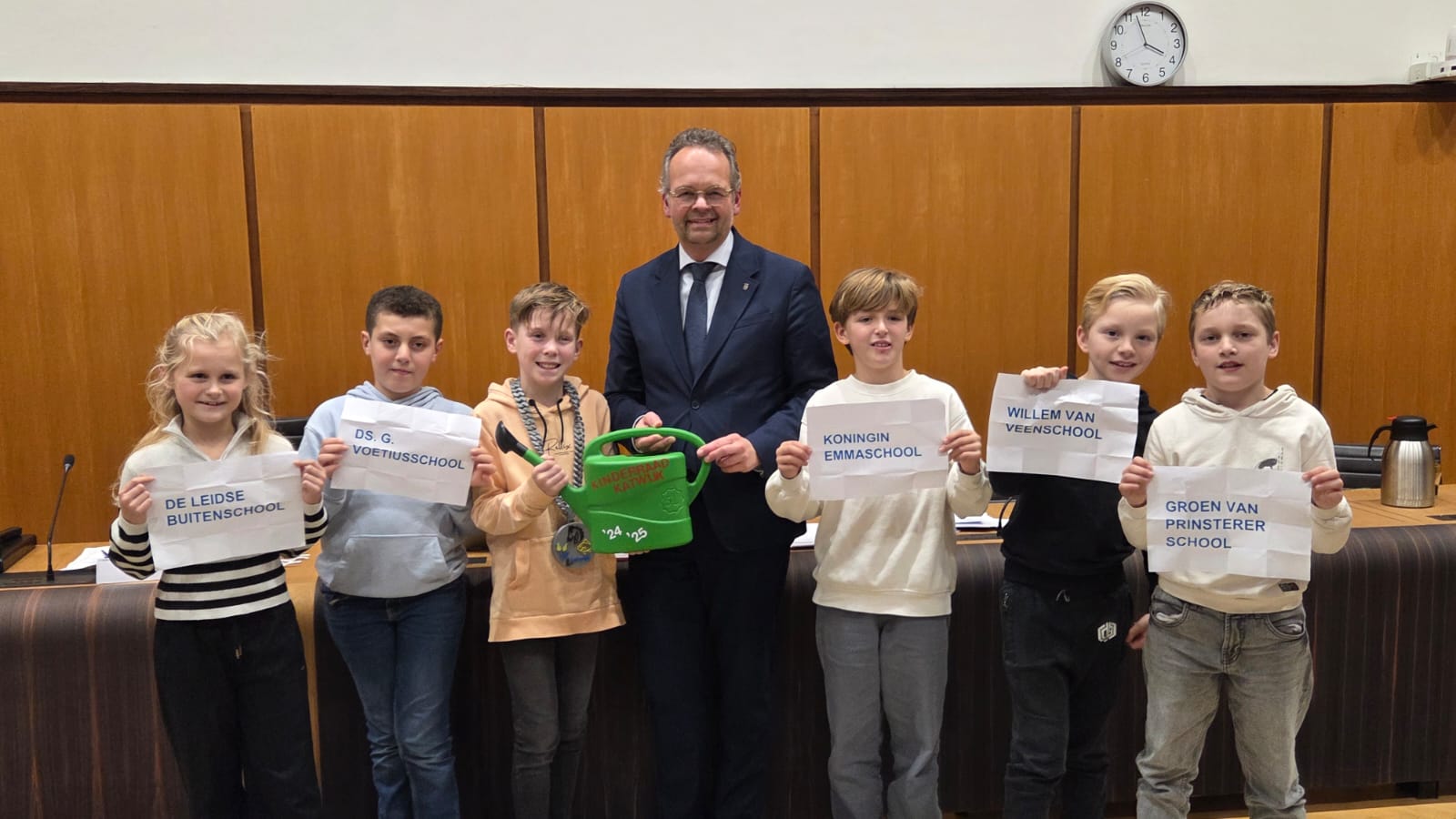 Kinderraad verloot vijf cheques voor schooltuinen