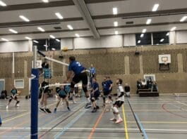 RVV sluit volleybaljaar af met 3-2 zege op DIOS