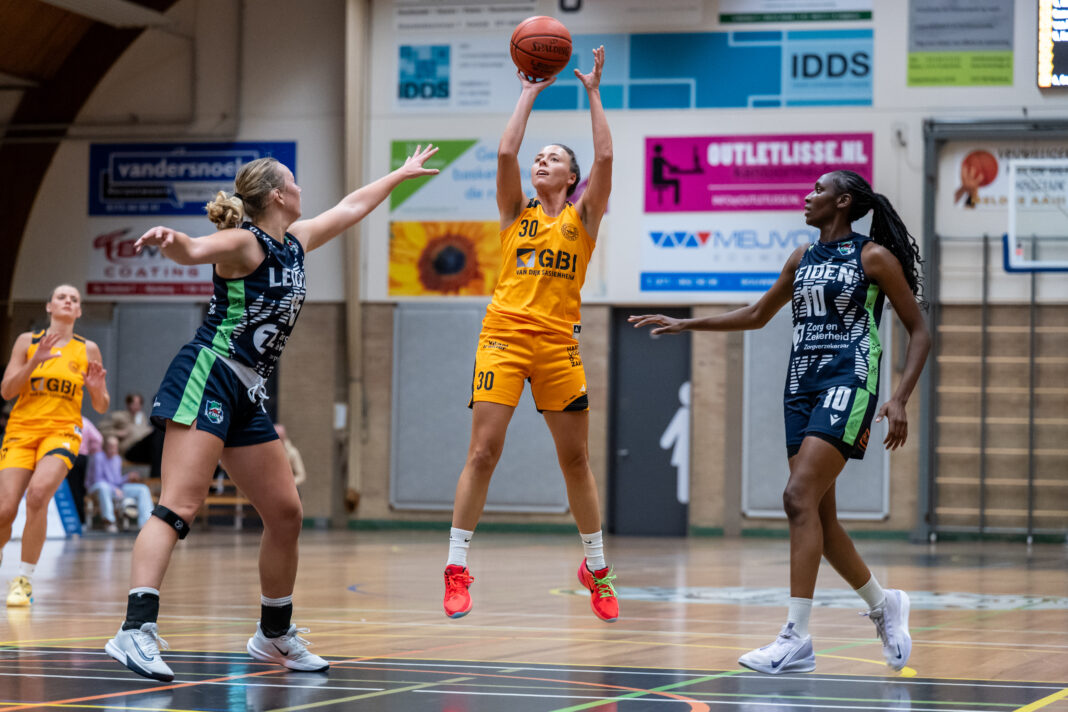 2025-10-25 GBI van Dijk Grasshoppers VSE 1 v BS Leiden VSE 1 - Women Basketball League WBL