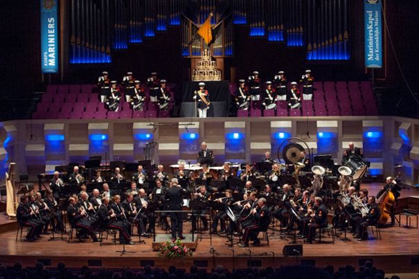 Nationale en internationale belangstelling voor Vrijheidsconcert Prinses Margriet bezoekt expositie 