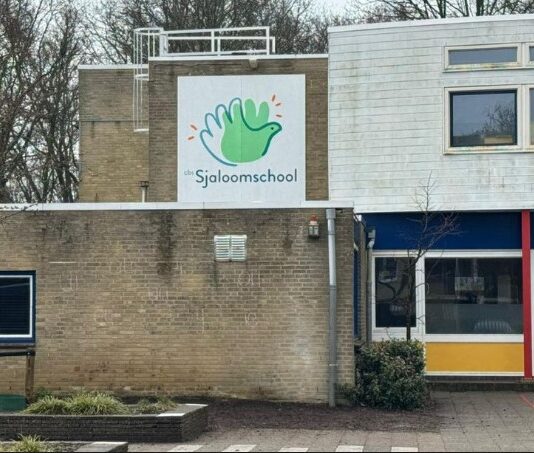 Deel gemeenteraad voelt zich gepasseerd bij sluiting Sjaloomschool