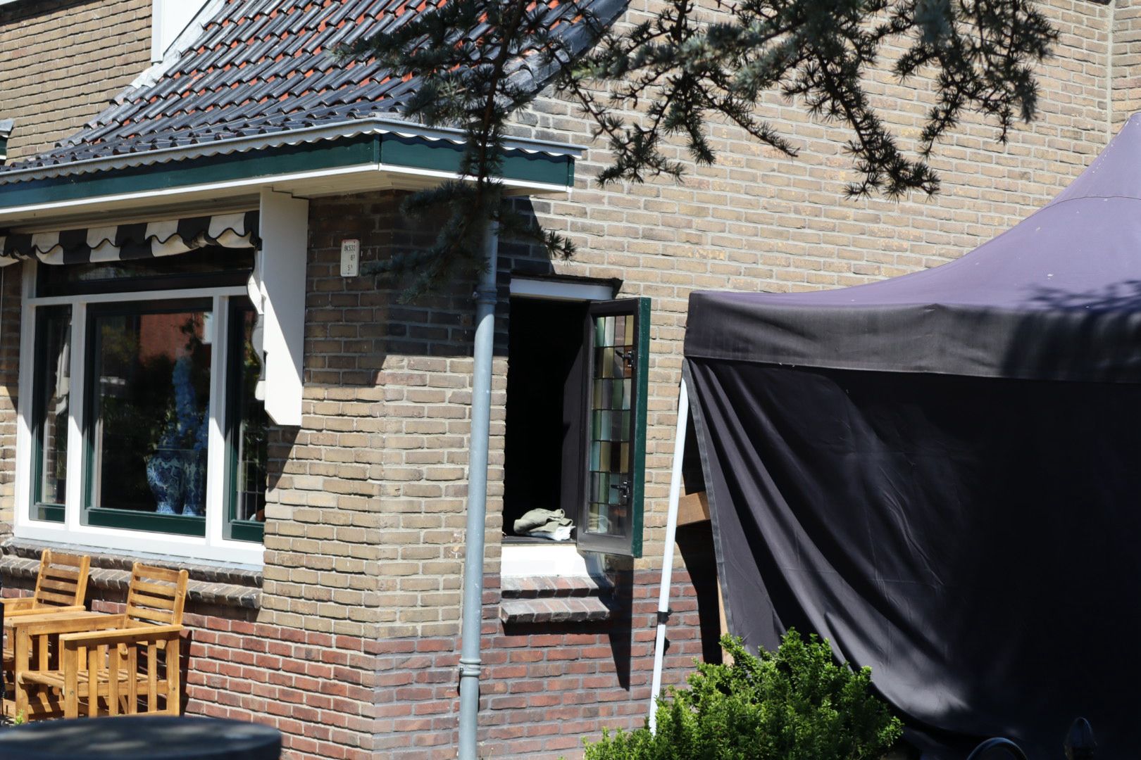 Brand snel geblust na vuilverbranding in tuin