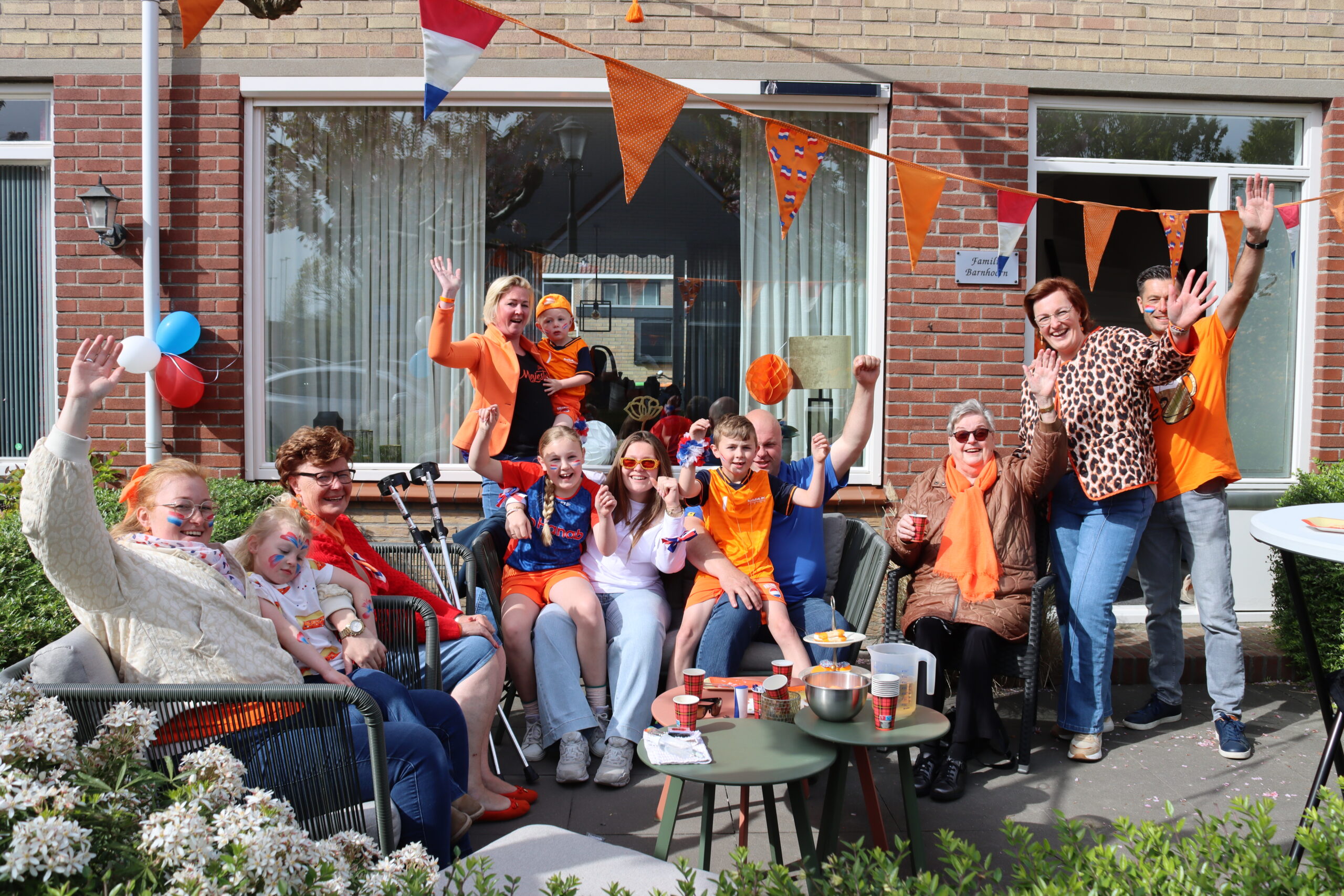 Koningsdag in Valkenburg, Rijnsburg en Katwijk