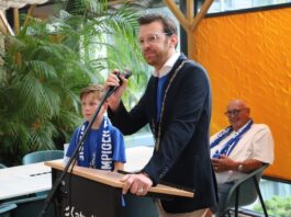 Burgemeester blij met sportief verlopen derby tussen VV Katwijk en Quick Boys