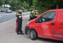Fietser naar ziekenhuis na ongeval met auto in Rijnsburg