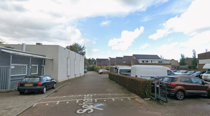 Bewoner Schans Rijnsburg bezorgd om parkeren