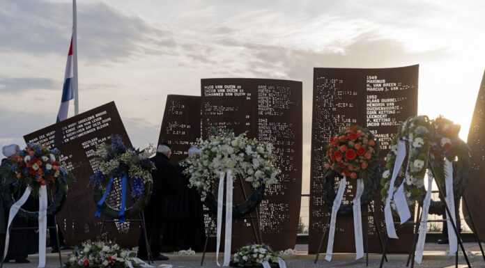 Omgekomen zeelieden herdacht in Katwijk aan Zee