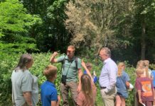 Raad neemt afscheid wethouders Knape en Soetendal