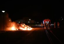 Twee voertuigen uitgebrand in Valkenburg