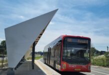 Eerste deel nieuwe busbaan R-net in gebruik