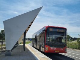 Eerste deel nieuwe busbaan R-net in gebruik