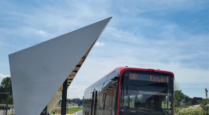 Eerste deel nieuwe busbaan R-net in gebruik