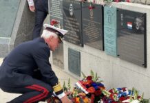 D-Day herdenkingsplaquette in Normandië dankzij Katwijkse stichting