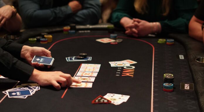 Vijf pokerspelers naar landelijke finale