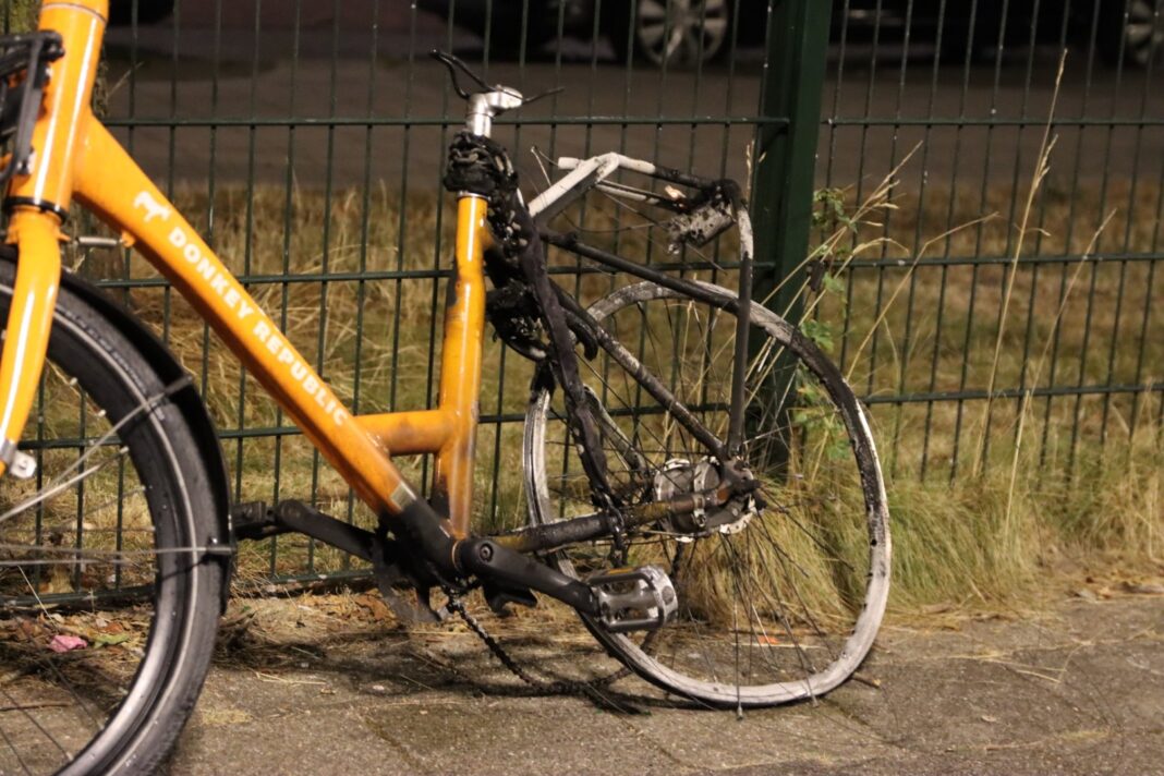 080226fietsafgebrand