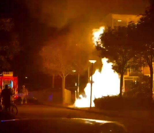 Dixi verwoest door brand