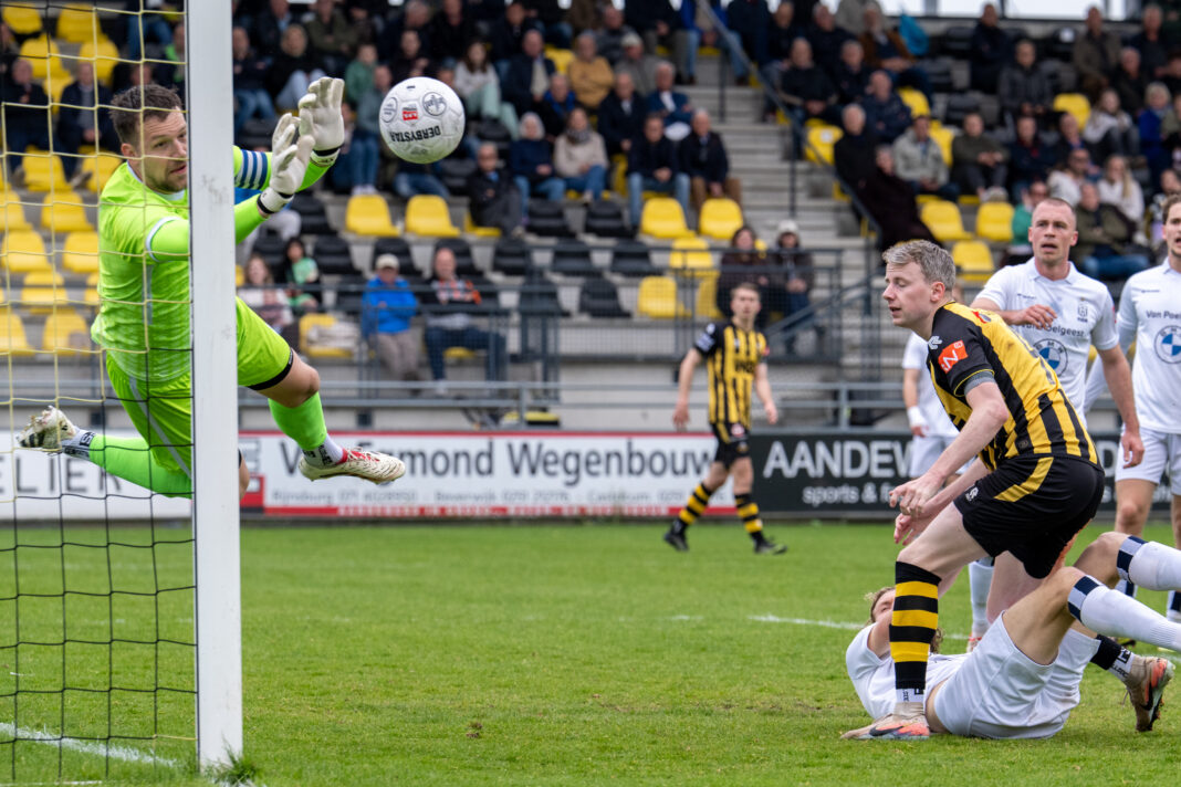 2026-04-18 Rijnsburgse Boys v Koninklijke HFC - Tweede Divisie Competitie