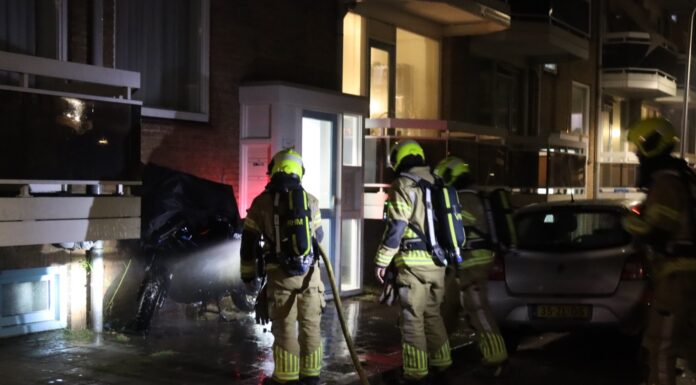 Motor voor de tweede keer in brand gestoken