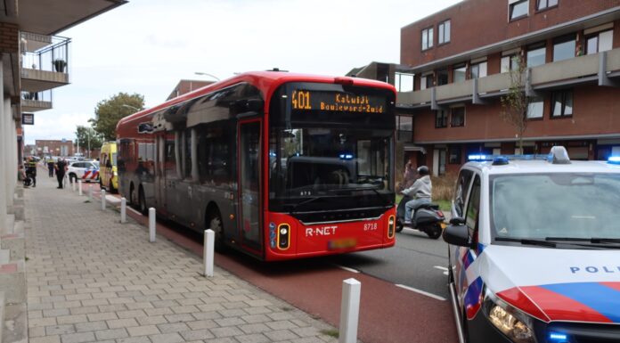 Meisje op fiets gewond na ongeval met lijnbus Katwijk