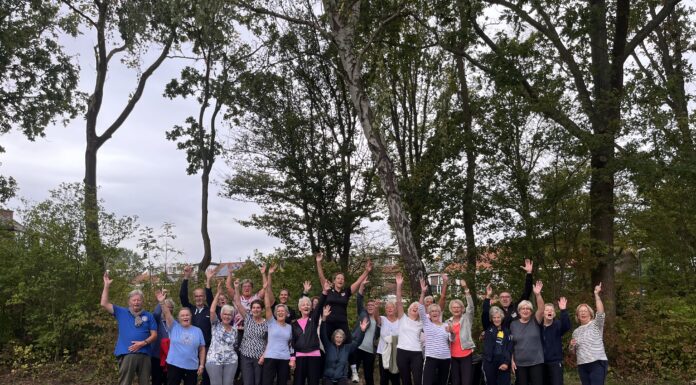 55-plussers helpen beweegrecord verbreken