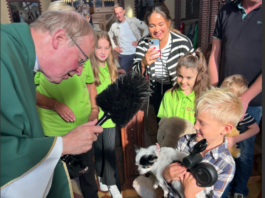 Dieren gezegend in Joannes de Doperkerk