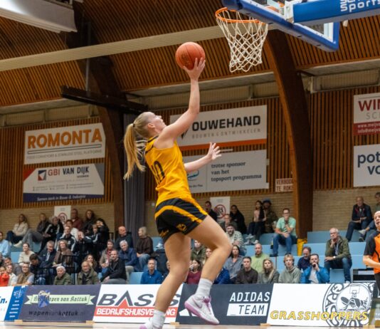 Grasshoppers wint spannend duel tegen Triple Threat